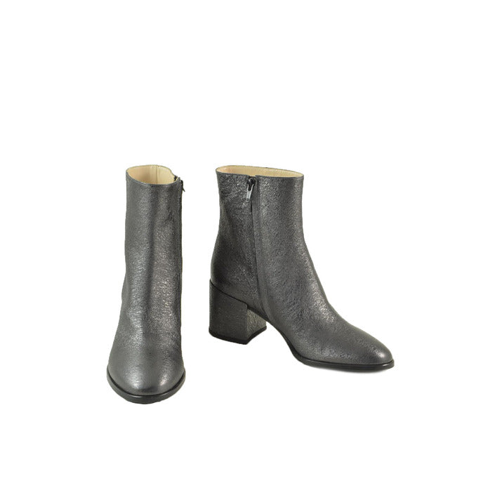 Fabiana Filippi Women Boots