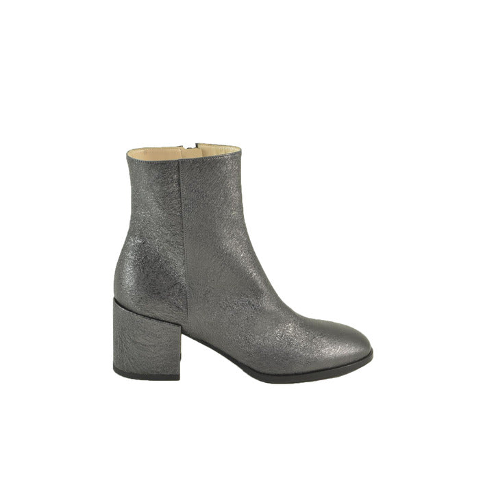 Fabiana Filippi Women Boots