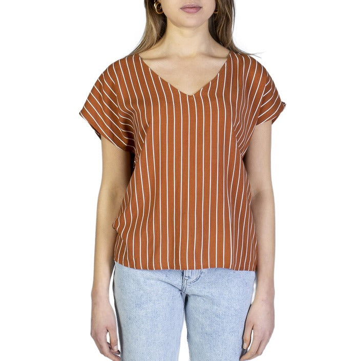 Jacqueline De Yong T-Shirt Women